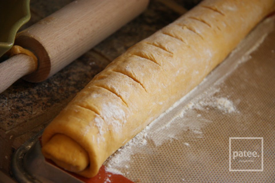 Тыквенные роллы в горячей карамельной глазури - Шаг 10