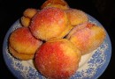 Пирожные Персики