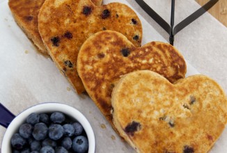 Блины с черникой