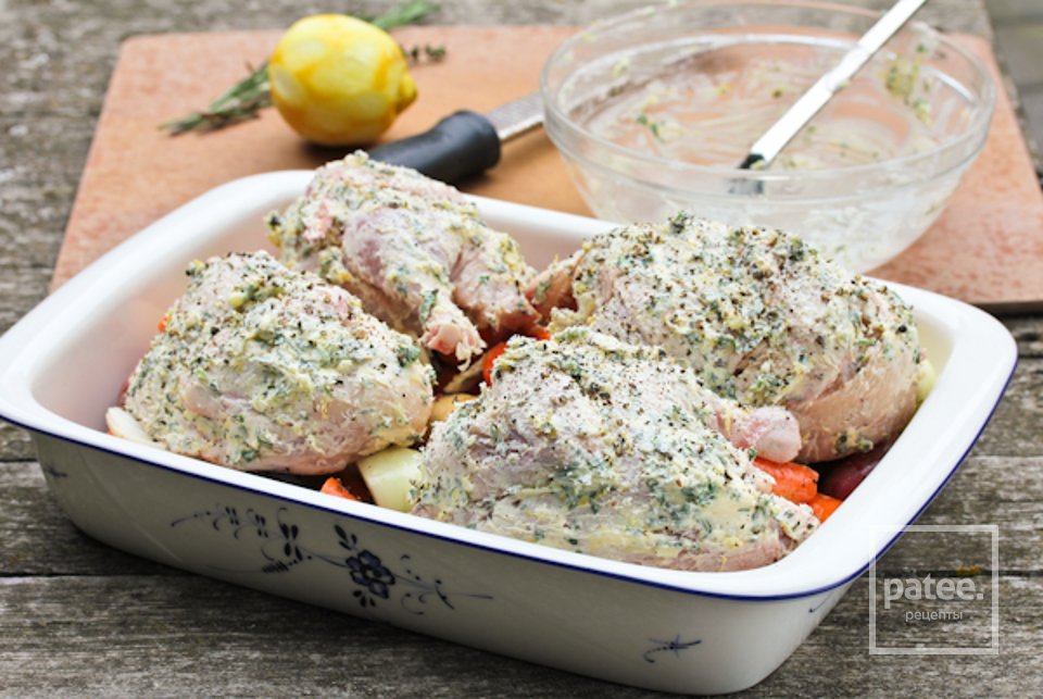 Запеченный цыплята с овощами, цедрой и приправами - Шаг 4