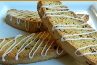 Сухари из картофельного пюре с орехами