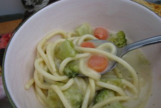 Суп с брокколи и спагетти