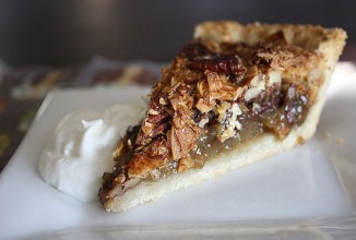 Кокосовый пирог с пеканом