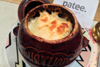 Мясо в горшочках с грибами