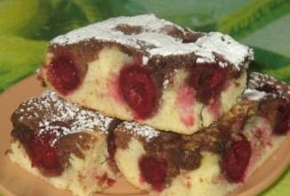 Кекс с вишней