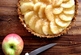 Чизкейк с яблоками