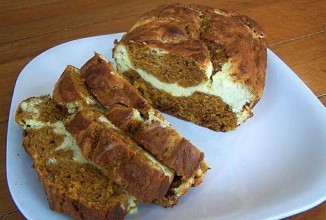 Тыквенный хлеб с добавлением сливочного сыра