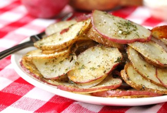 Запеченный картофель с зеленью и специями