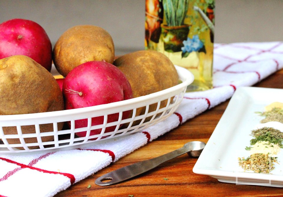 Запеченный картофель с зеленью и специями - Шаг 2