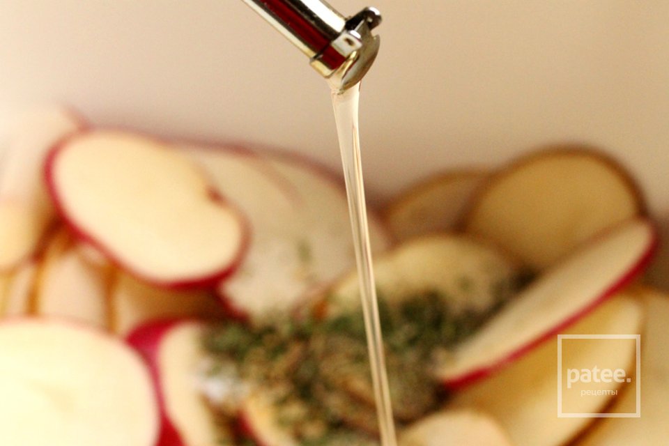 Запеченный картофель с зеленью и специями - Шаг 6