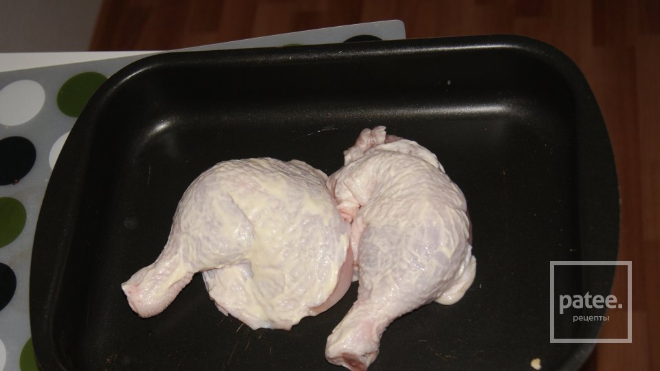 Спагетти с курицей под сыром и луком - Шаг 2