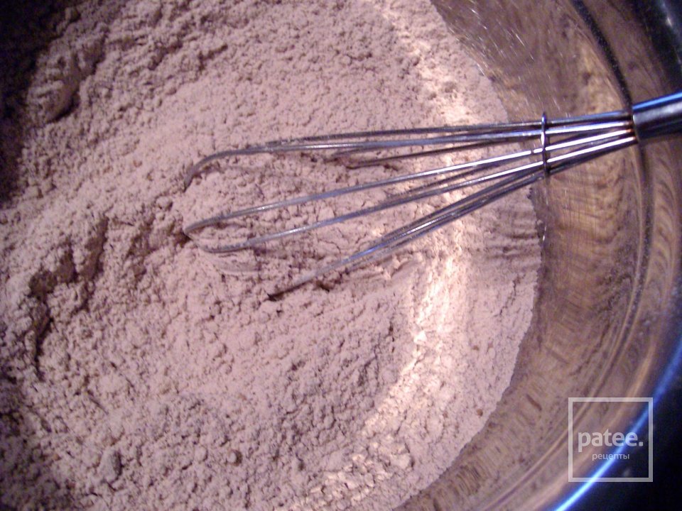 Шоколадное печенье с драже - Шаг 1