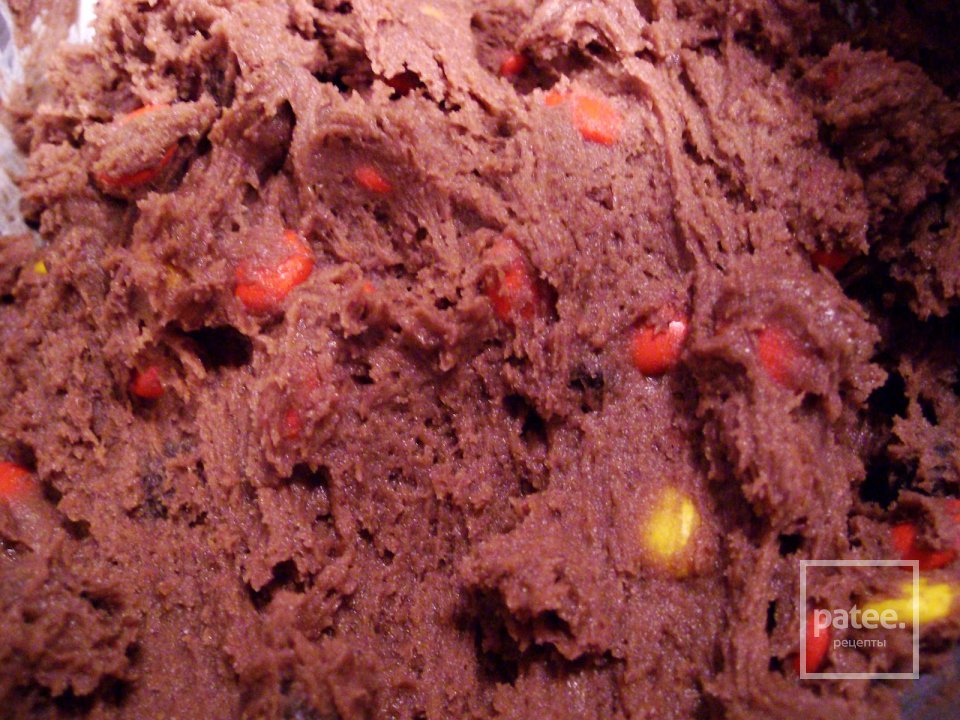 Шоколадное печенье с драже - Шаг 7