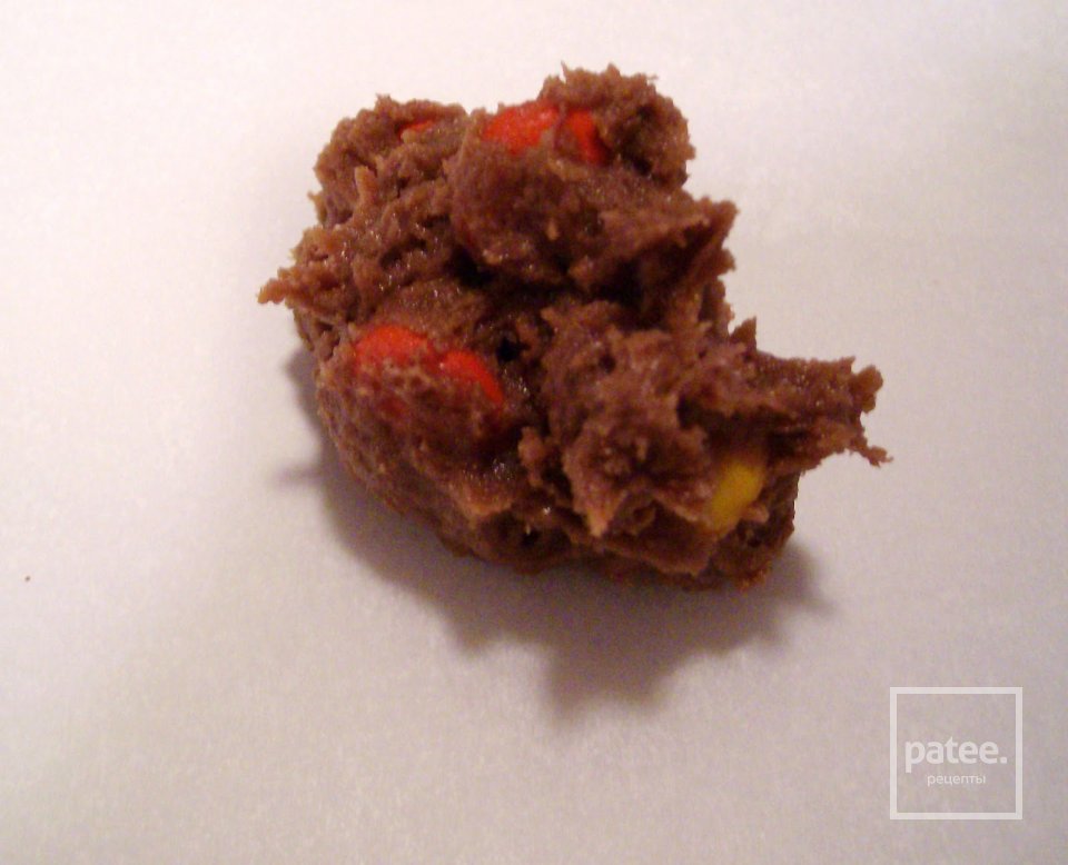 Шоколадное печенье с драже - Шаг 9