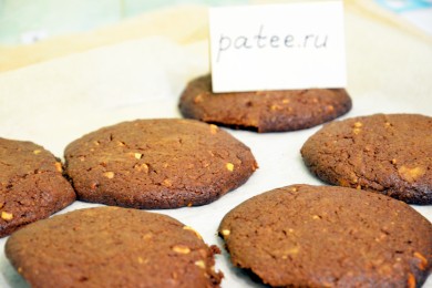Хрустящие арахисовые и шоколадные печенья - приготовление