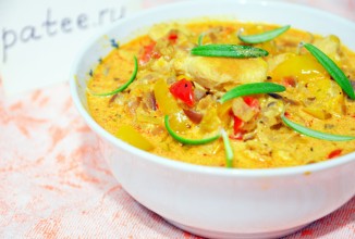 Куриный гуляш с овощами по-венгерски