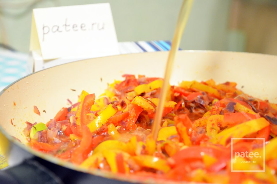 Куриный гуляш с овощами по-венгерски - Шаг 8