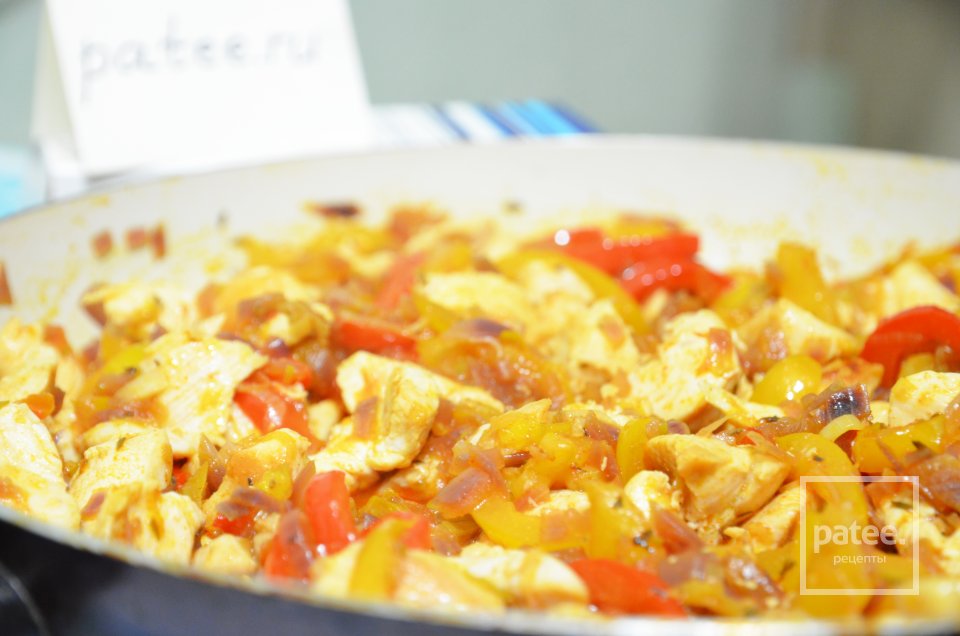 Куриный гуляш с овощами по-венгерски - Шаг 9