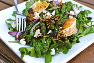 Салат из спаржи с апельсином