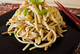 Спагетти с арахисовым соусом