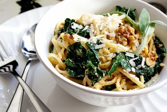 Паста с тыквой и капустой