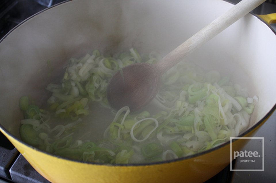 Картофельный суп с пореем - Шаг 4
