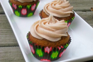 Тыквенные кексы с коричным кремом