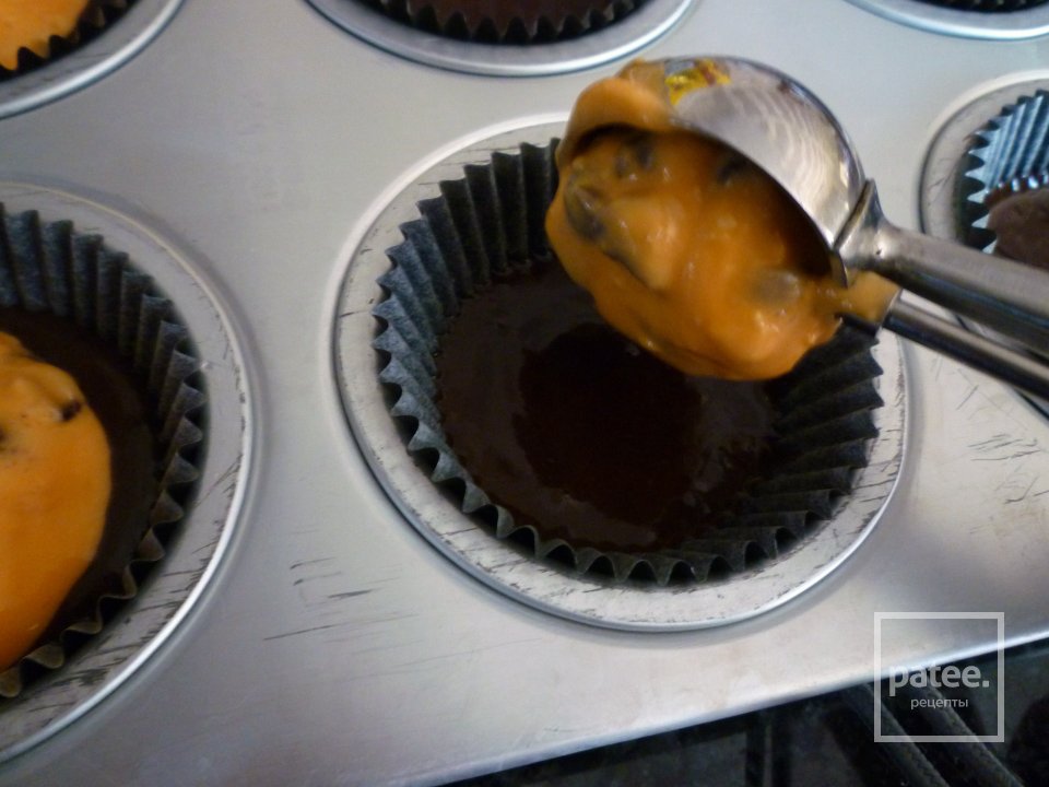 Шоколадные кексы с начинкой на Хэллоуин - Шаг 9