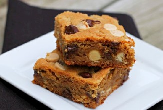 Пирожные блонди с шоколадом