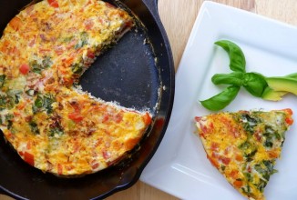 Фриттата с перцем и помидорами