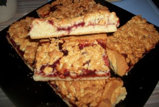 Песочный пирог с джемом