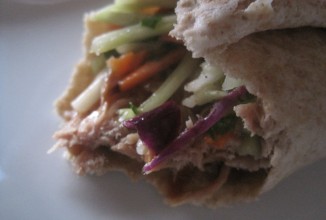 Тако с свининой и салатом из брокколи