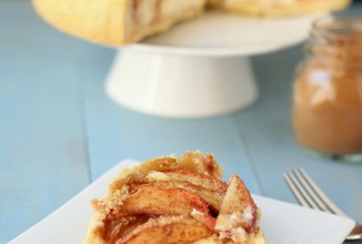 Чизкейк с яблоками