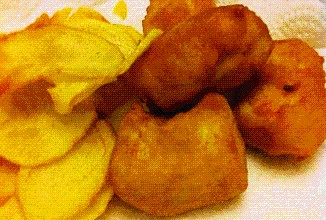 Жареная рыба с чипсами