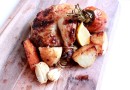 Запеченная курица с морковью и картофелем