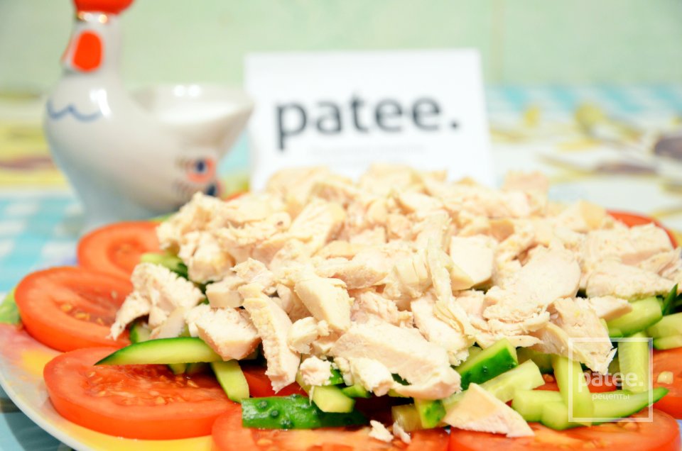 Слоёный салат с курицей и грибами - Шаг 8