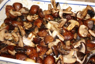 Запеченные грибы с чесноком