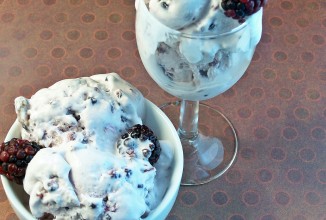 Ежевичное мороженое