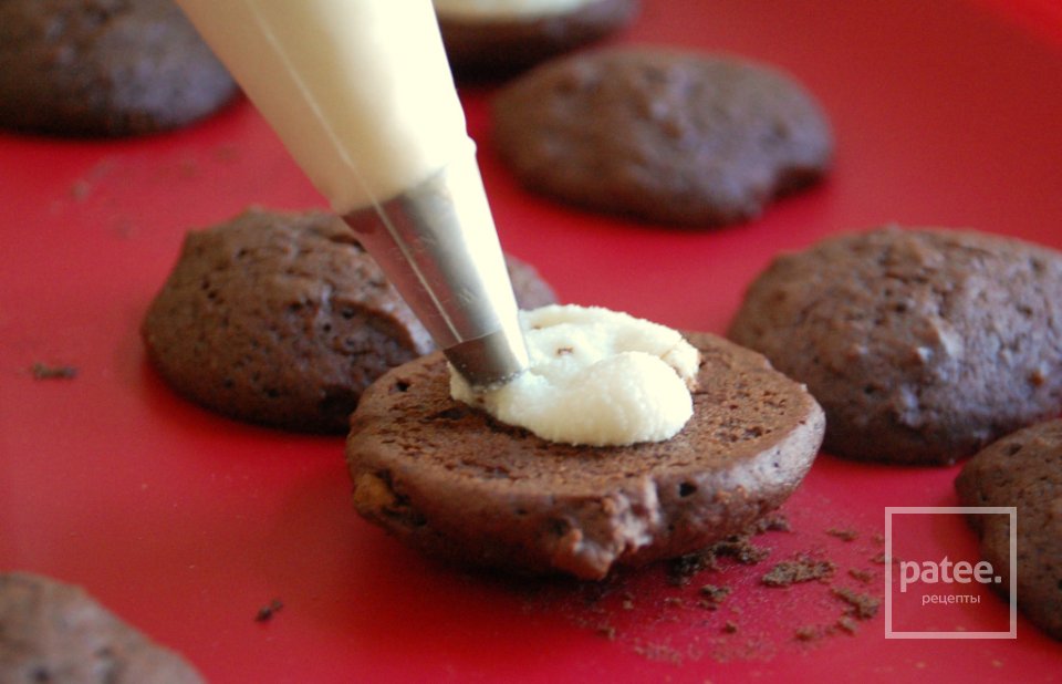 Печенье-сэндвичи с колой - Шаг 10