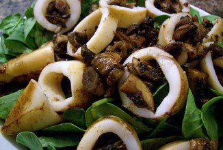 Кальмары с грибами