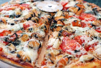 Пицца с мидиями