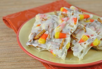 Угощение на Хэллоуин из крендельков  и ирисок