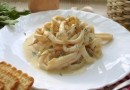 Кальмары в сметанном соусе