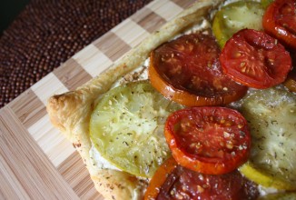 Пирог со сладкими помидорами