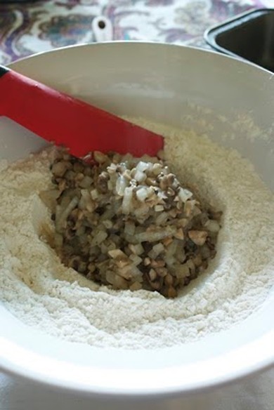 Пивной хлеб с грибами - Шаг 6