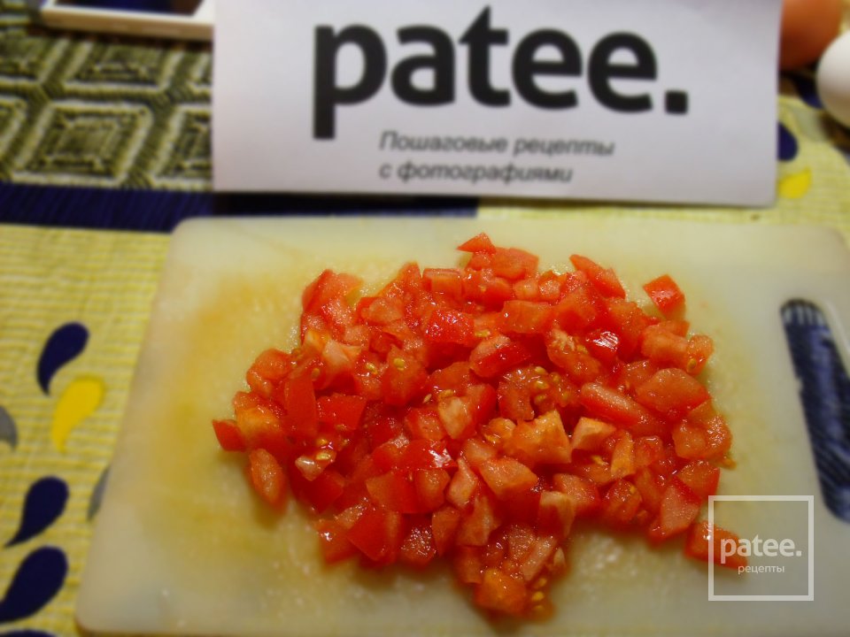 Маффины с сыром,томатом и зеленью - Шаг 3