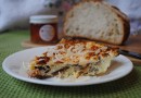 Омлет с карамельным луком и грибами