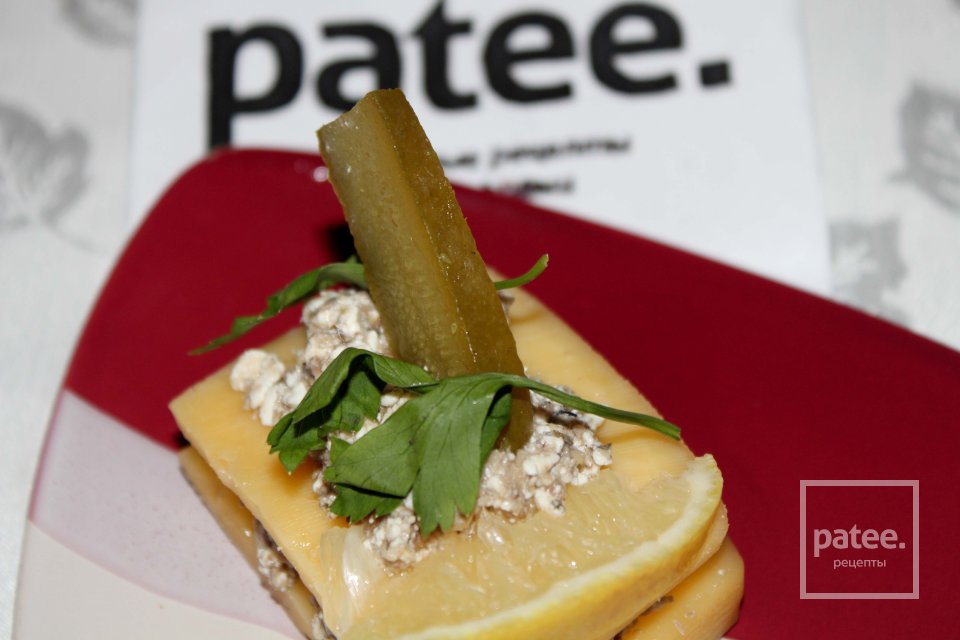 Канапе из сыра со шпротами - Шаг 5