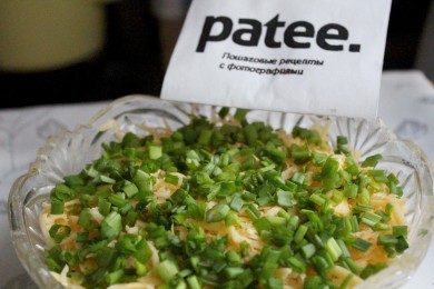 Рецепт Слоеный салат из репчатого лука и сыра