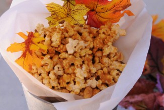 Карамельный попкорн с арахисом